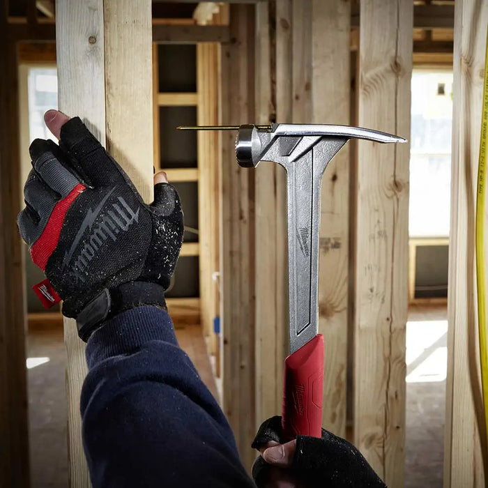 Milwaukee 17oz Smooth Face Framing Hammer - 48229017A