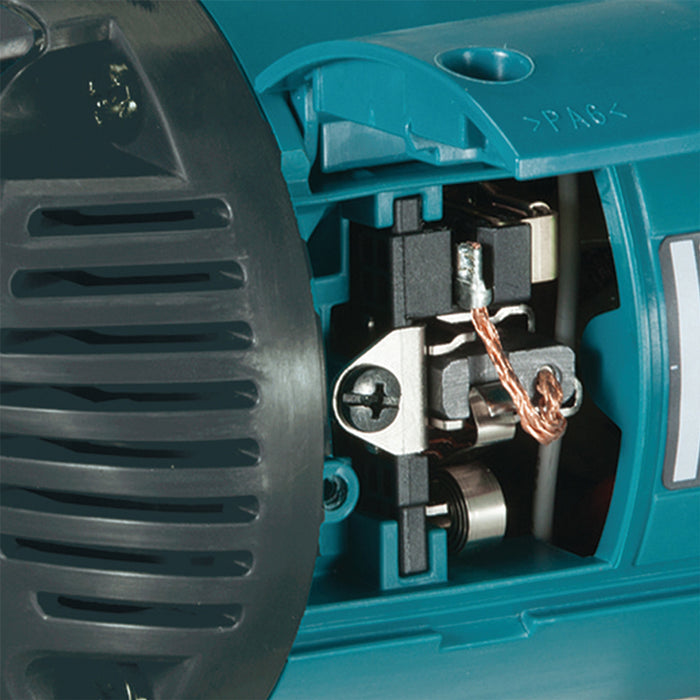 Makita 2200W 180mm (7") Angle Grinder - GA7060